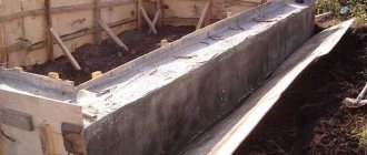 Демонтаж опалубки выполняется строго после полного застывания бетона