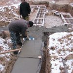 Hardening of concrete mass in winter